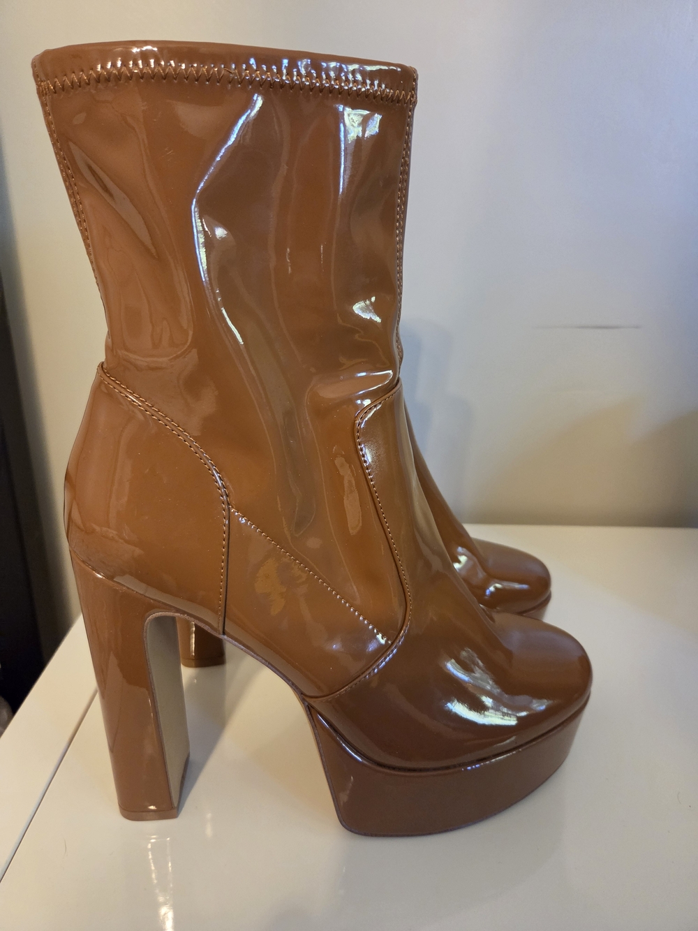 Aldo Patent Platform Ankle Boots in Cognac Brown Size 10